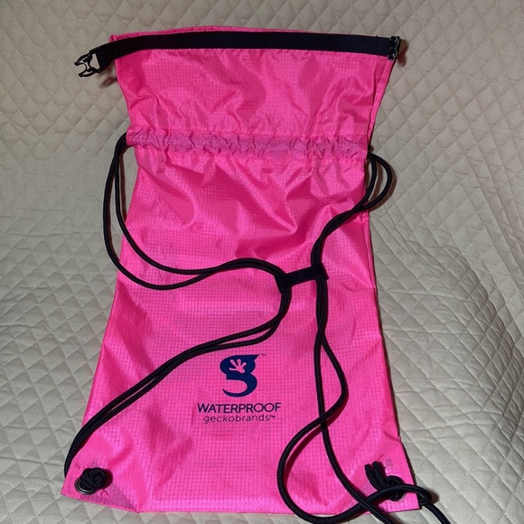 Gecko Brands Waterproof Beach, Pool or Boating Backpack Bag. 24” X 13.5” - Picture 3 of 10